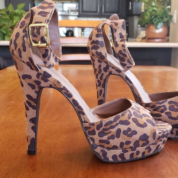 JUSTFAB Faux Suede Animal Print Heels Ankle Strap Black Brown - Picture 6 of 12